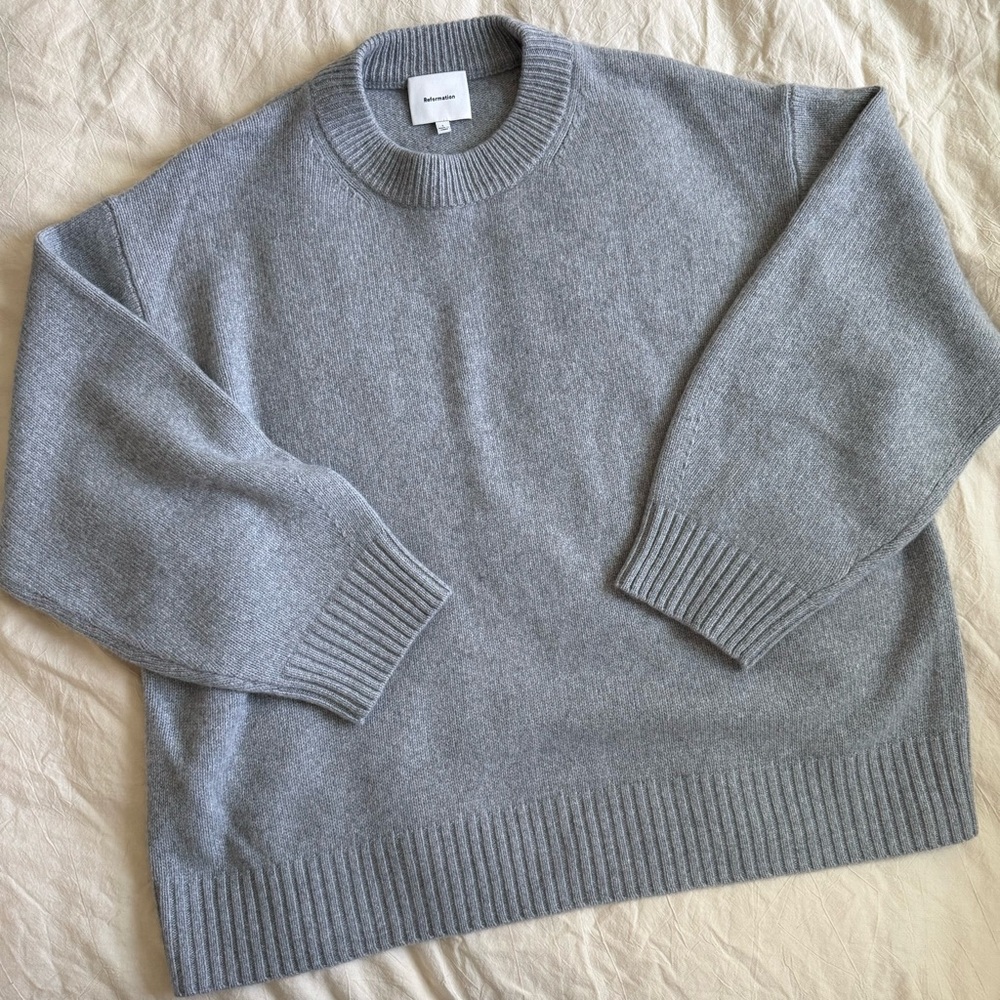 Reformation Cove Cashmere Oversized Crew in Husky